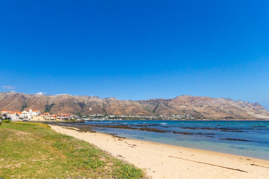 2 Bedroom Property for Sale in Harbour Island Western Cape